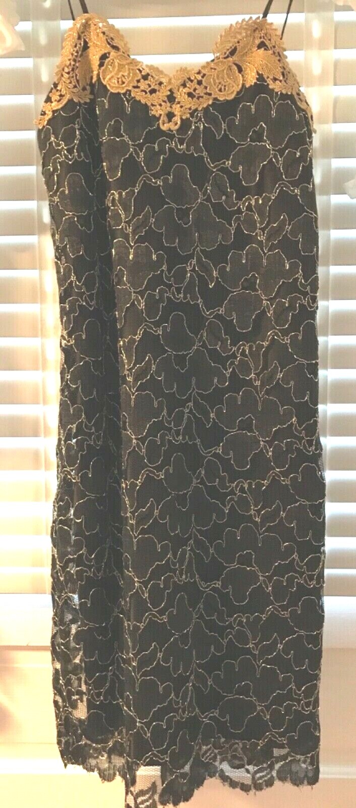 VTG FLIRTATIONS BLACK LACE W/GOLD TRIM PARTY DRESS SIZE 7/8 LINED ILGWU 1974~95