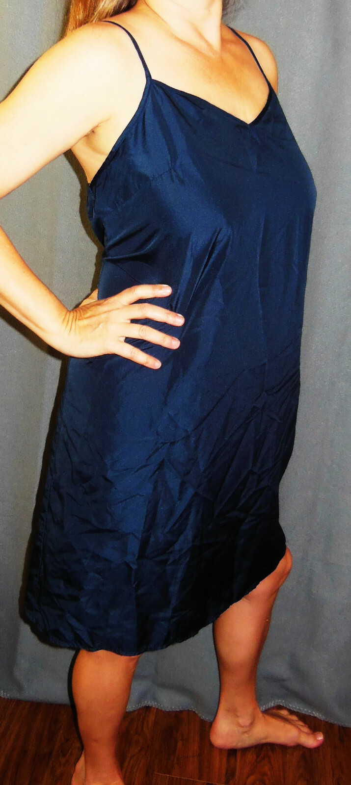 ELEGANT HAND MADE BLUE SILKY CREPE ELASTIC BACK FULL SLIP 42 44 46 EVC