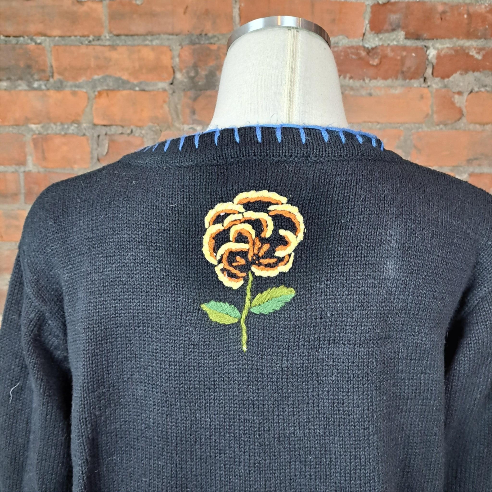 Vintage 1990s Sweater Black Bright Floral Print Long Sleeves Size 2X
