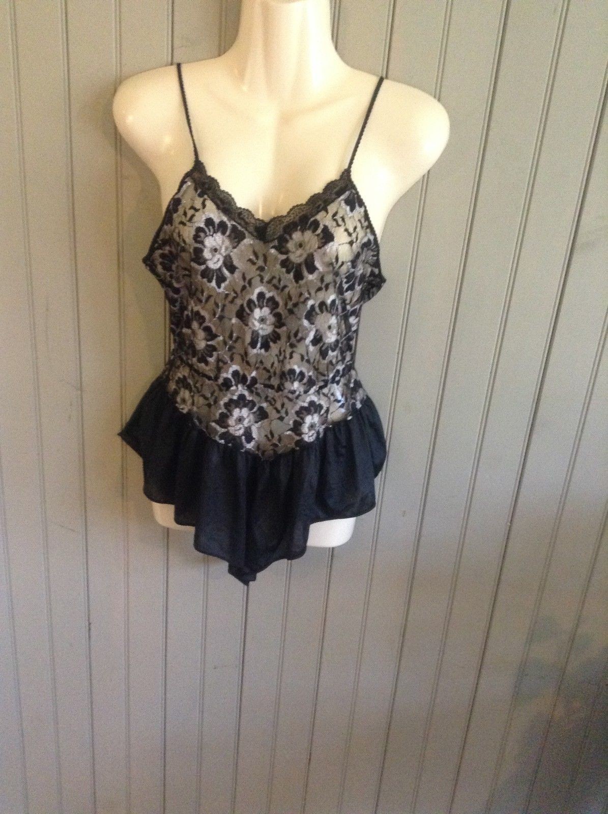 Vintage B&W undercover wear size small teddy nightie