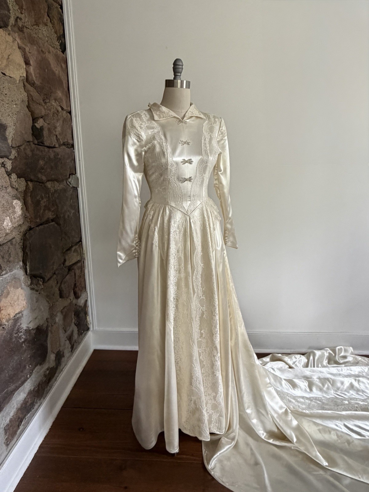 Vintage 1940s Wedding Dress, Liquid Satin,Ivory, Long Dramatic Train, Lace