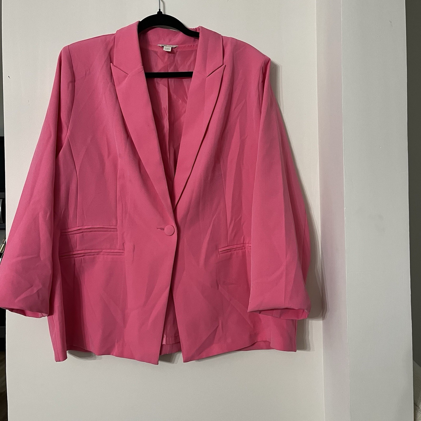 Cato Women’s Hot Pink Suit Blazer 18/20 Shoulder Pads Made In Vietnam Vintage