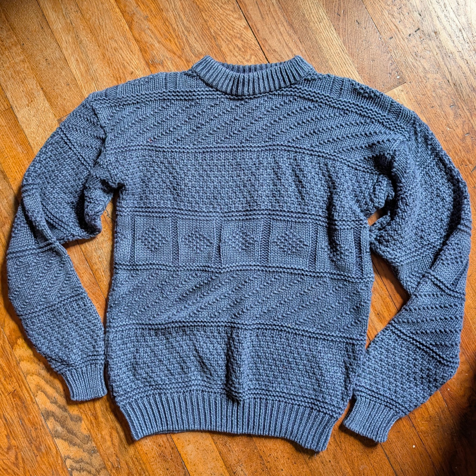 Vintage 80s cable knit navy sweater small Nuovo Jeanswear