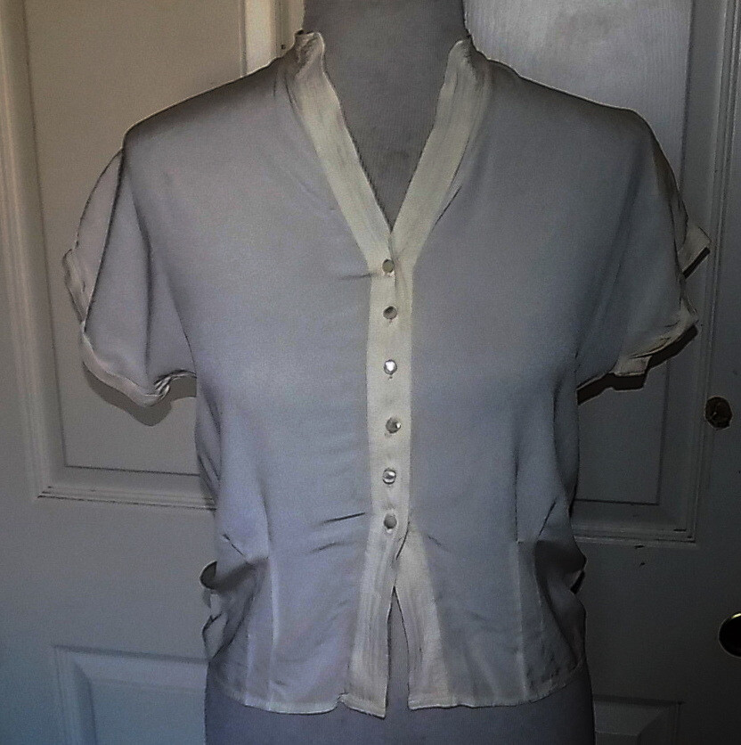Vintage 40s 50s Cream White Short Sleeve Blouse Padded Shoulders Adalaar B36