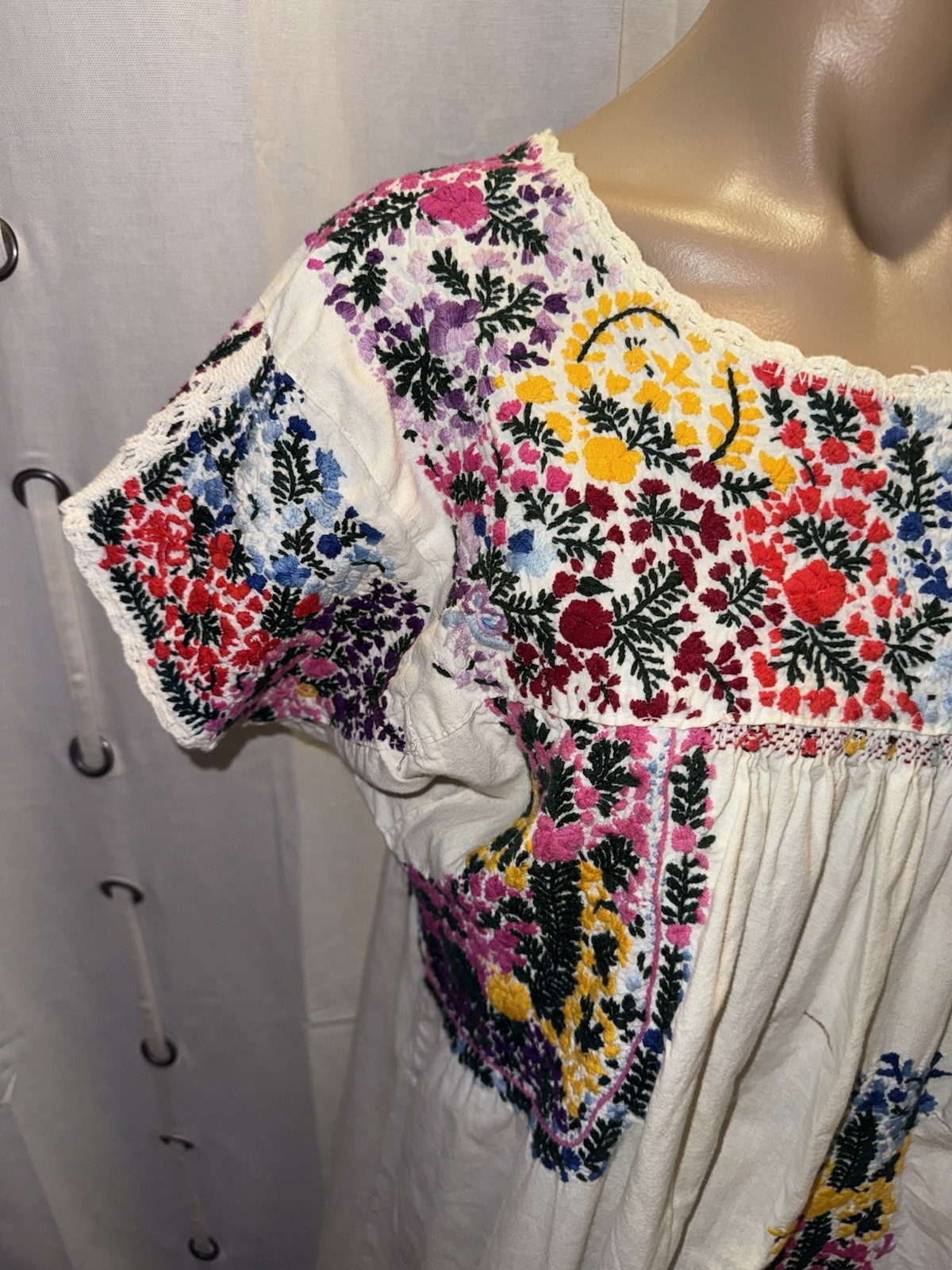 Vintage Oaxacan Mexican 70&rsquo;s Long Dress Off White Cotton Embroidered Floral Sz L