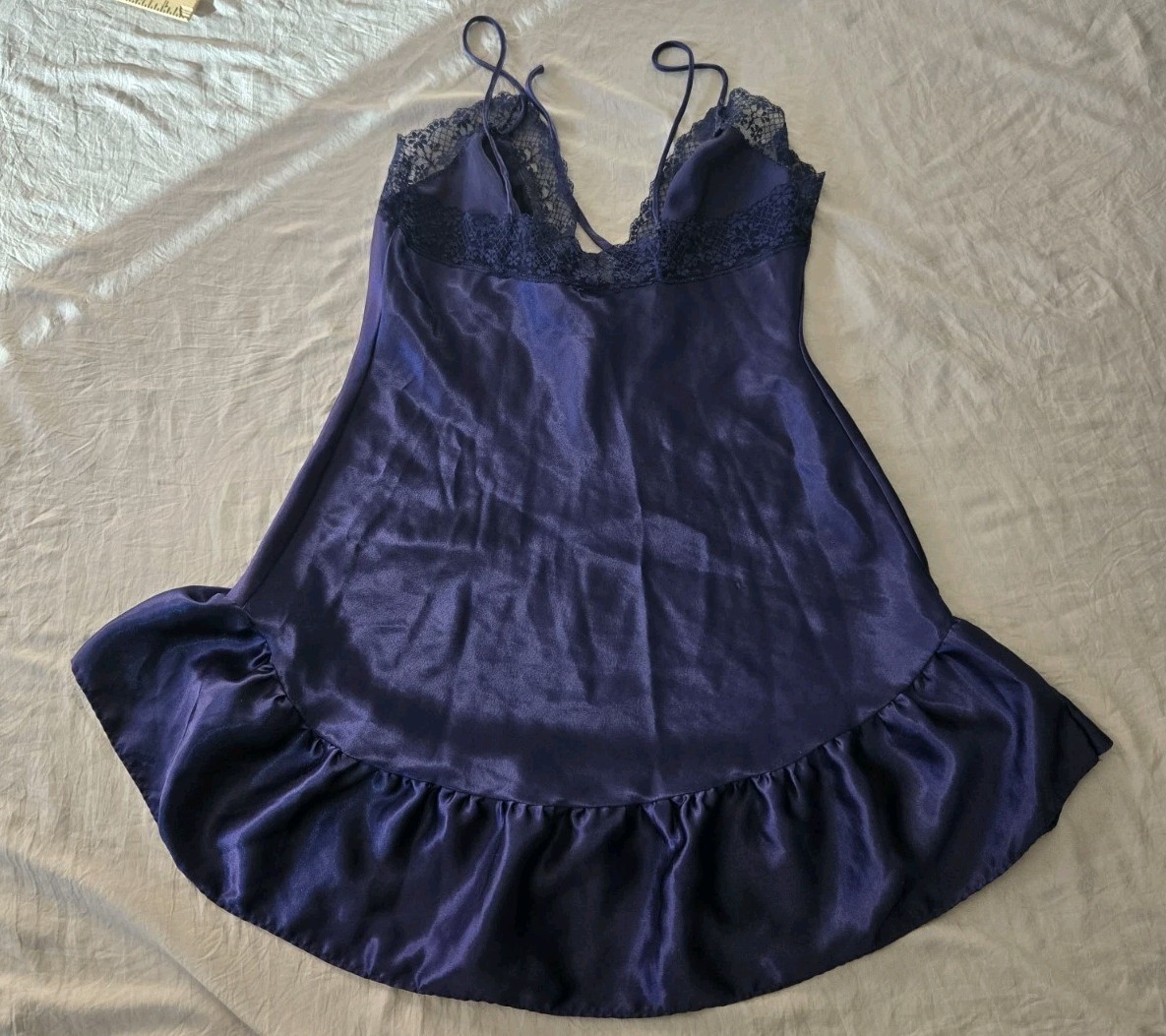 Vintage Feather Bed Intimates Blue Satin Finish Lace Chemise Nightgown M
