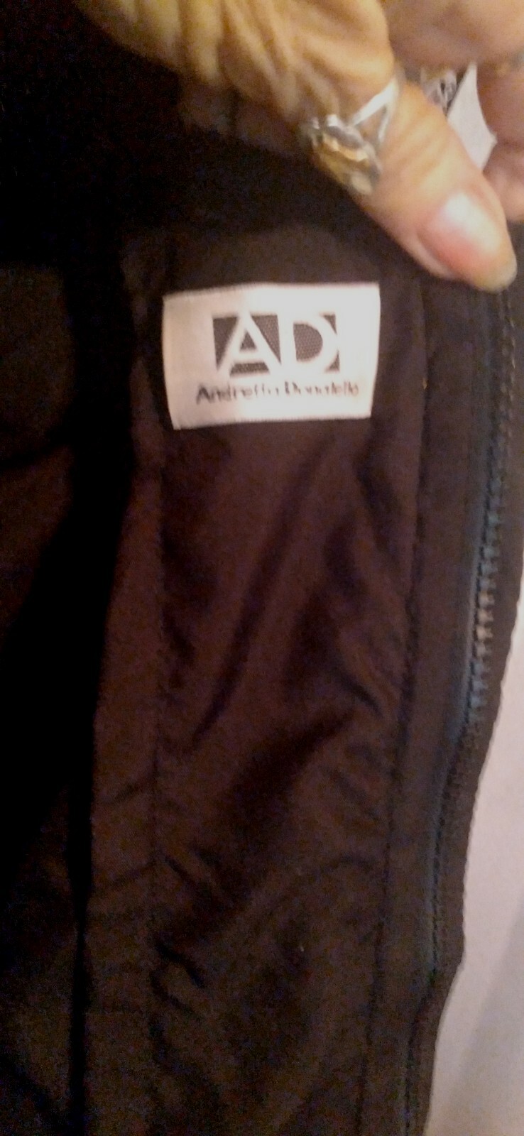 Andretta Donatello Beaded Sleeveless Silk Blouse – Large