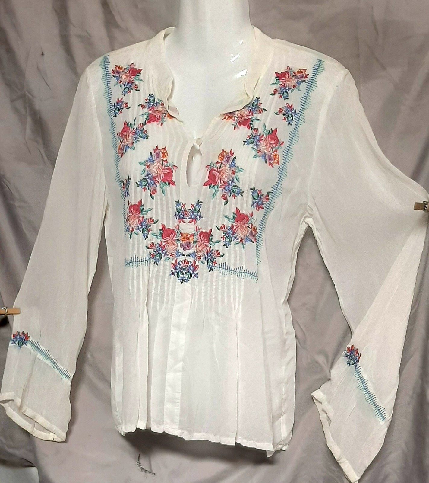 Johnny Was Vintage White Floral Embroidered Top Shirt Blouse Bell Sleves Size Sm
