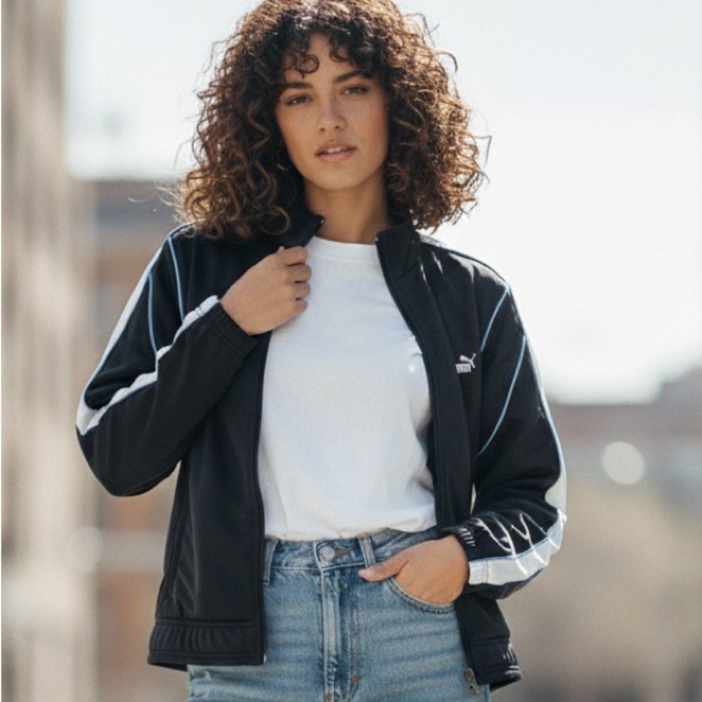 Vintage Puma Zip-Up Jacket With Pockets – size small
