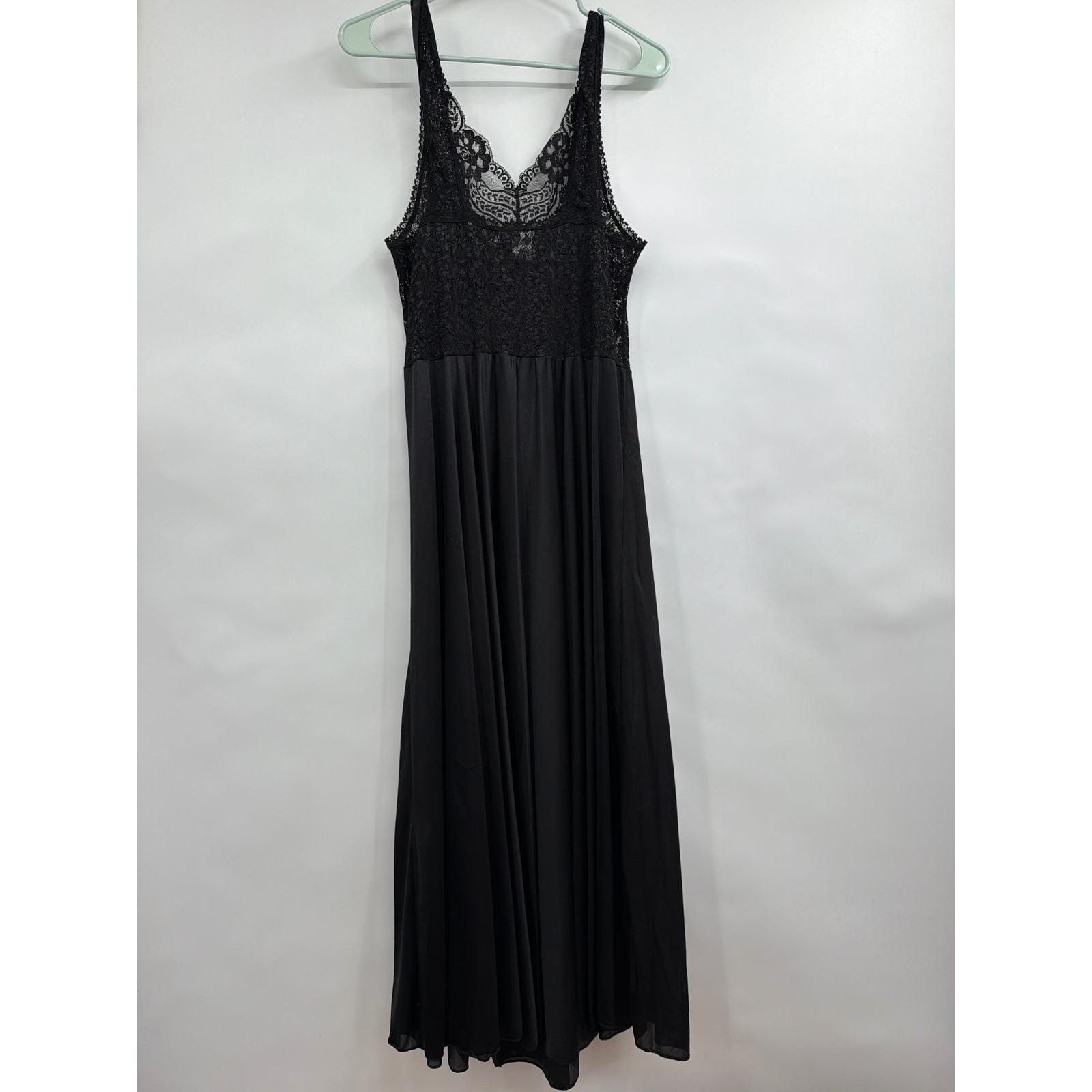Intimate Attitudes Black Lace Maxi Nightgown Vintage 1X Whimsigoth Dark Fairy