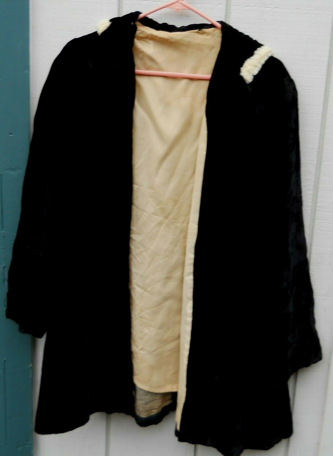 VINTAGE 40&rsquo;S WOMEN&rsquo;S BLACK SILK VELVET HOODED OPEN JACKET SIZE LARGE NO LABEL