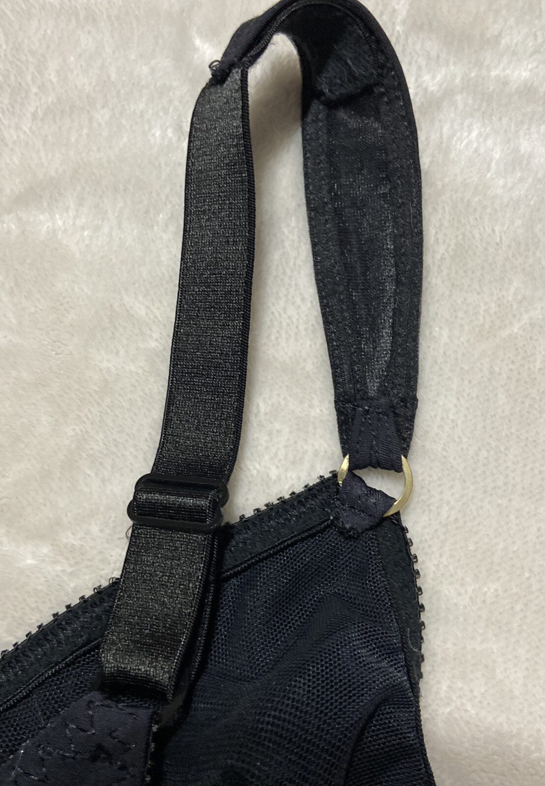 Olga~Vintage~Bra~Size 38DD~Underwire~Mesh Cup~Adjustable~35009~Black~EUC