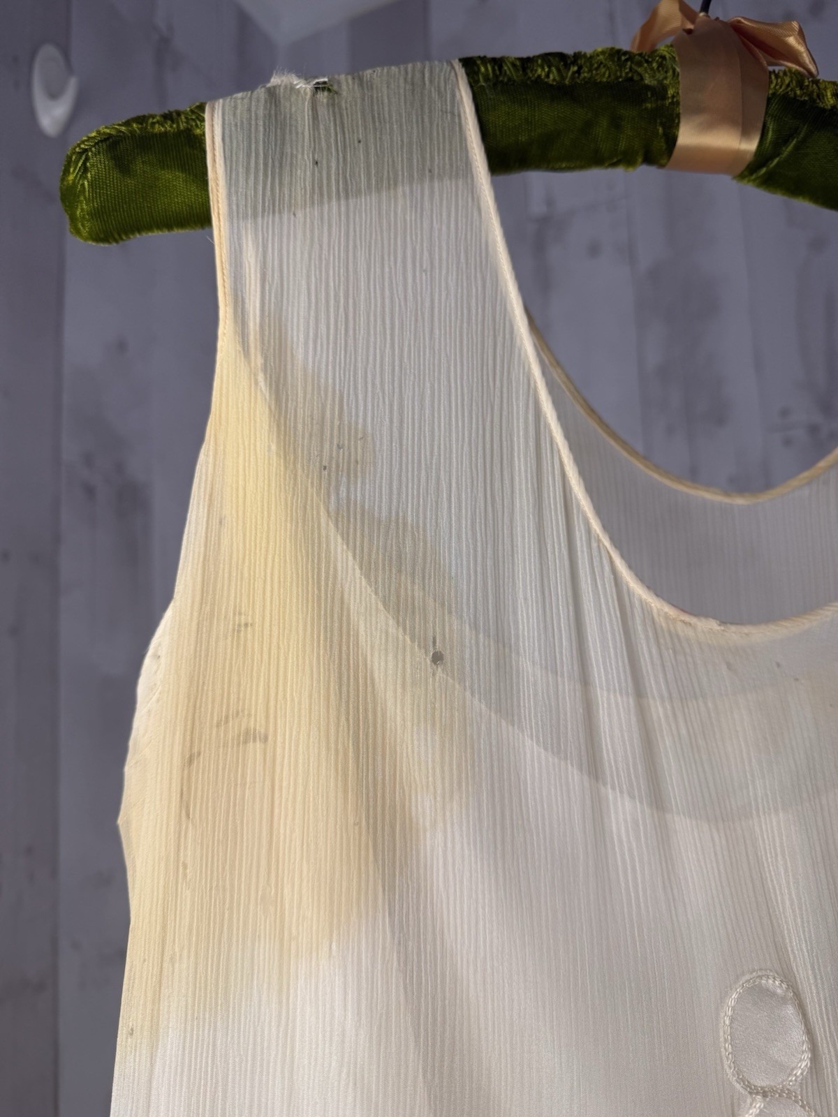 Vintage Antique 1920s Silk Flapper Wedding Dress Ivory Appliqué As-Is WOUNDED