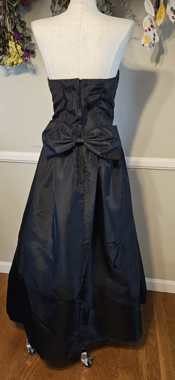 Vintage 1980s Black Gunnesax Strapless Prom Dress With Sequined Bodice Mkd Sz 9