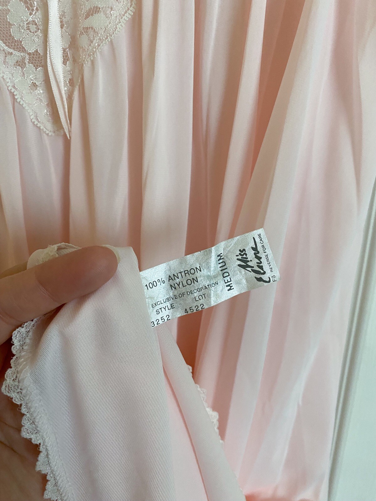 Vintage Miss Elaine Pink Peignoir Nightgown Robe Set Lace Nylon Size Medium EUC!