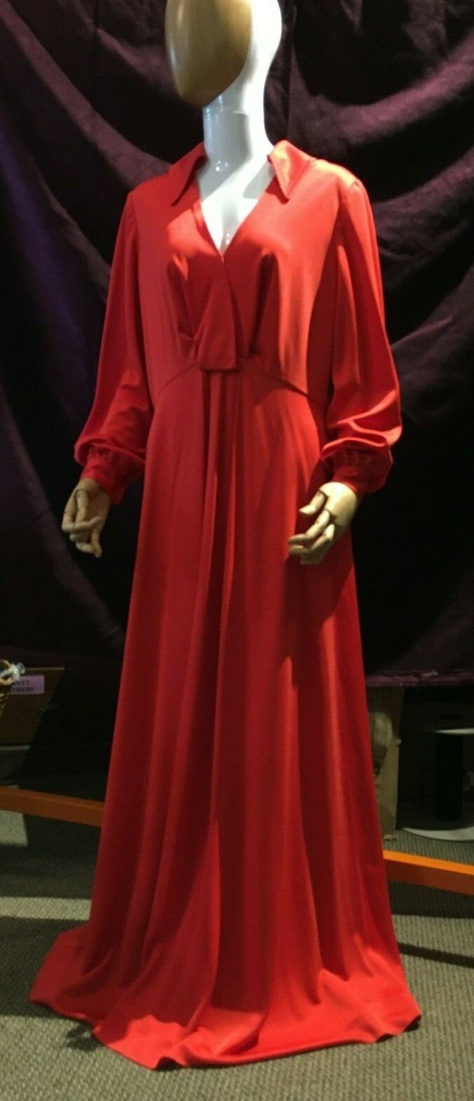 Vintage 1970s Red Maxi Dress « Eva Gabor Look » by Estevez