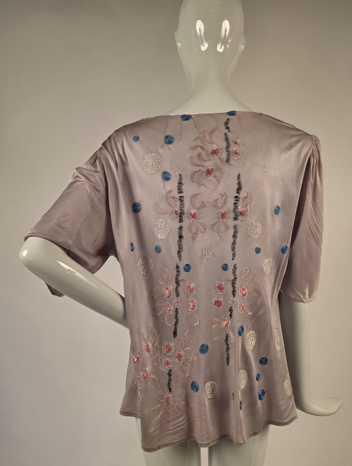 FLAPPER 1920’S RAYON JERSEY BLOUSE W RICH EMBROIDERY 