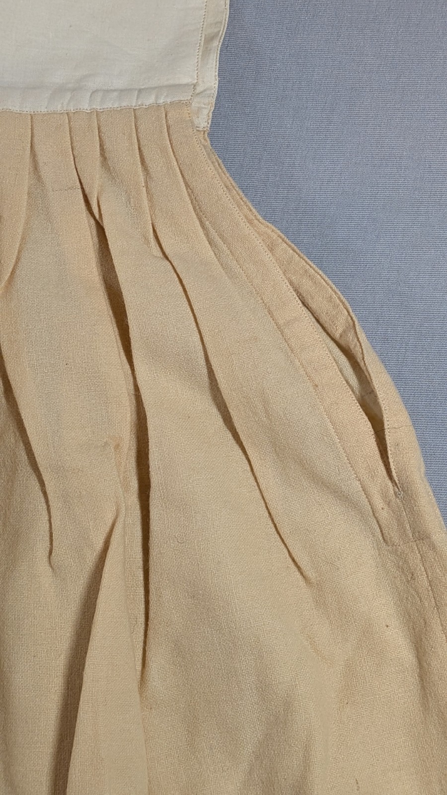 Antique Handmade Embroidered Heavy Weight Linen Petticoat Skirt 16&Prime; Waist