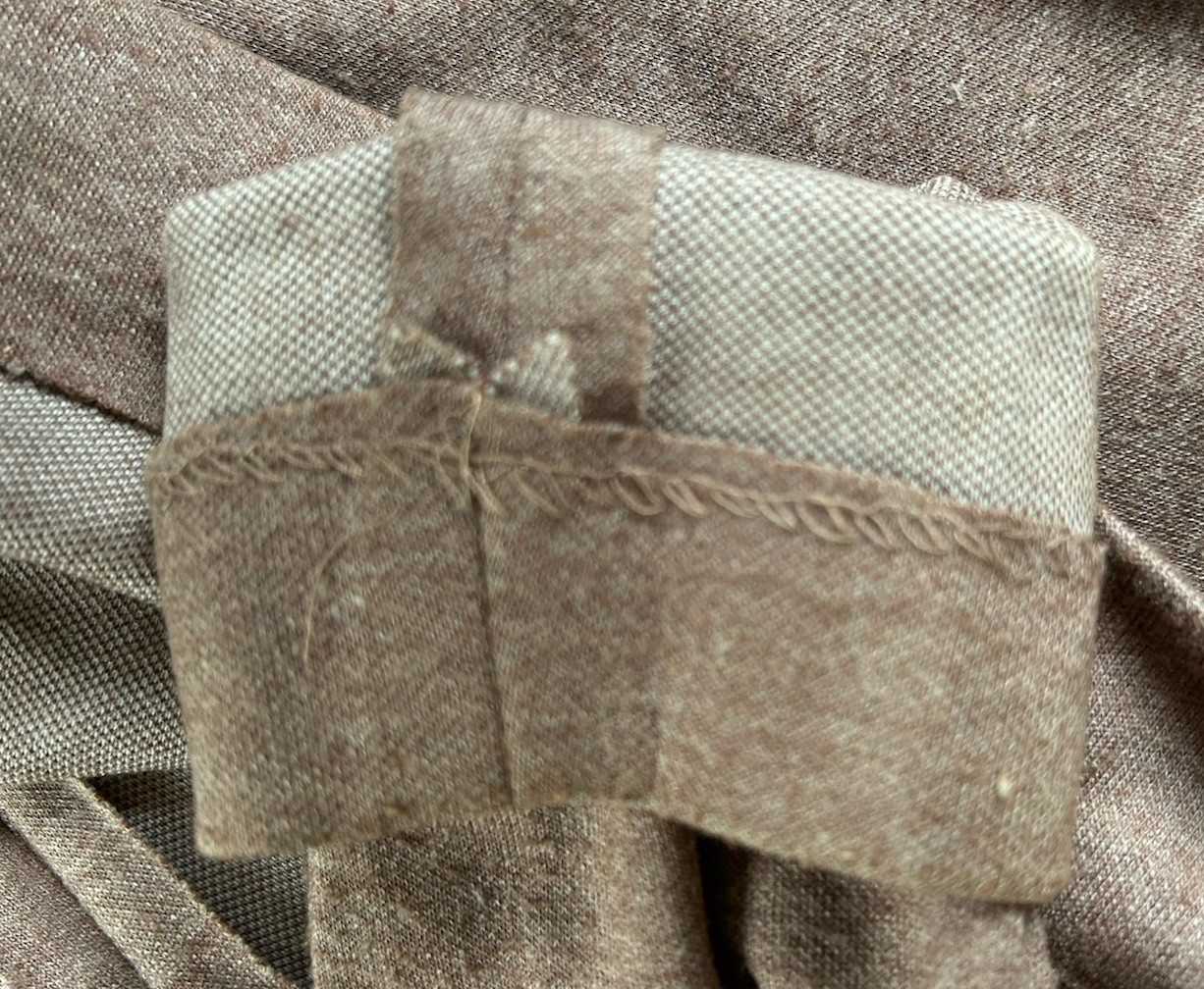 c1970s LESLIE FAY PALE BROWN DRESS WHITE TRIM SZ 14? ILGWU USA-MADE LABEL VG CND