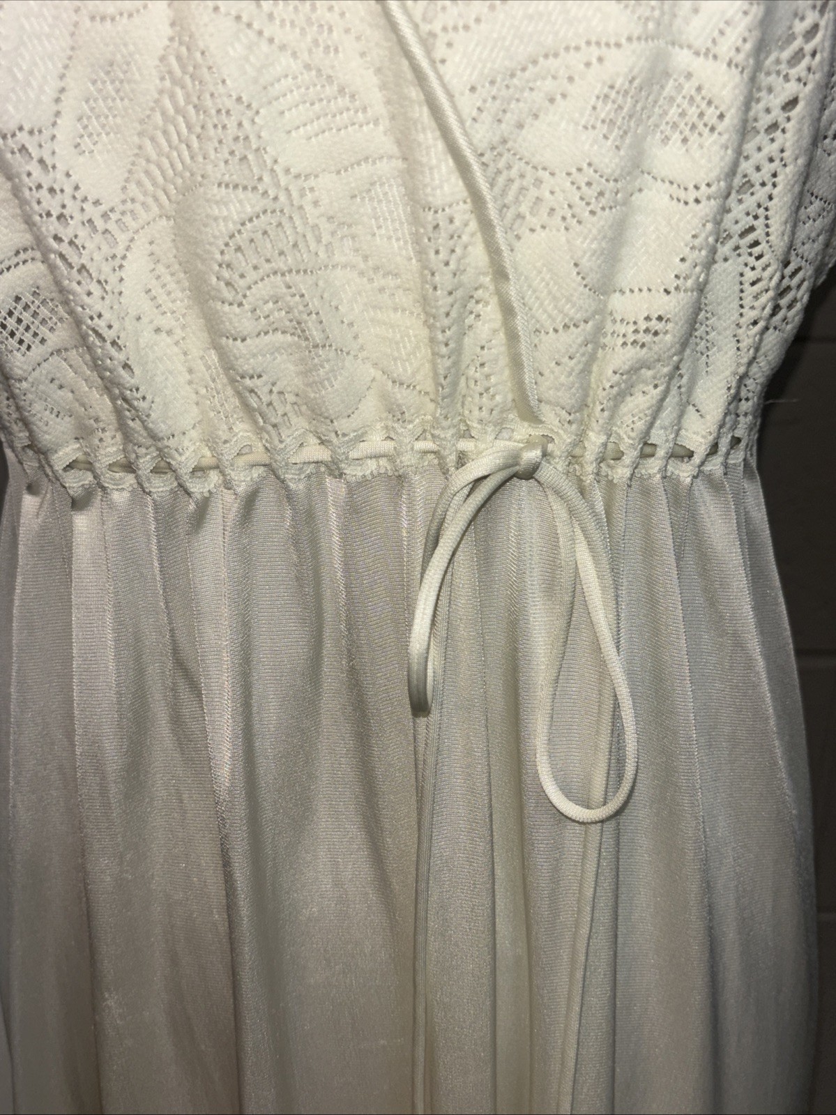 Vanity Fair White Lacy Night Gown Sweep Vintage Wedding Honeymoon Small