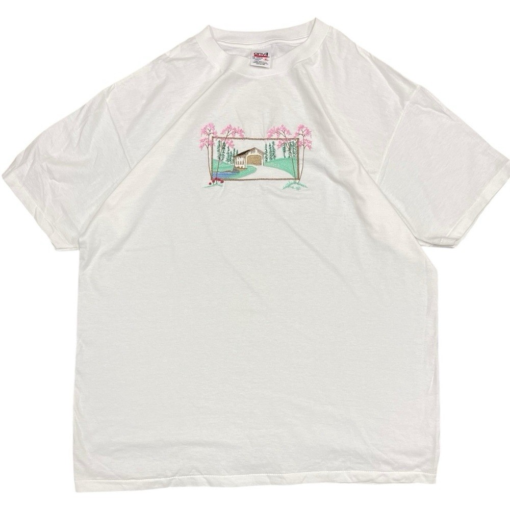 Vintage Anvil White Cotton Embroidered Covered Bridge & Trees Tee T-Shirt XL