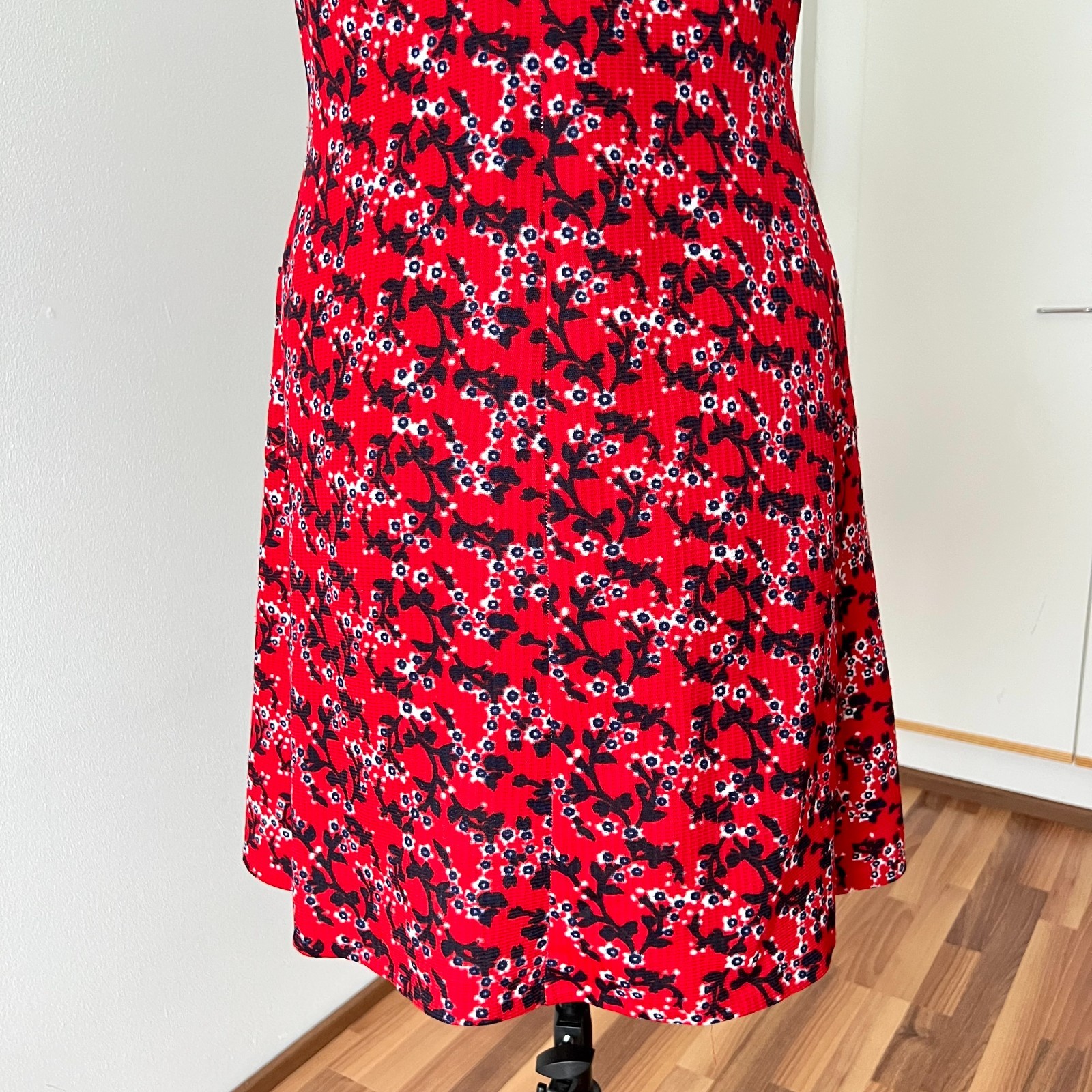1970s Plus Size Floral Mod Shift Dress Button Front Twiggy Style GoGo Retro EU42