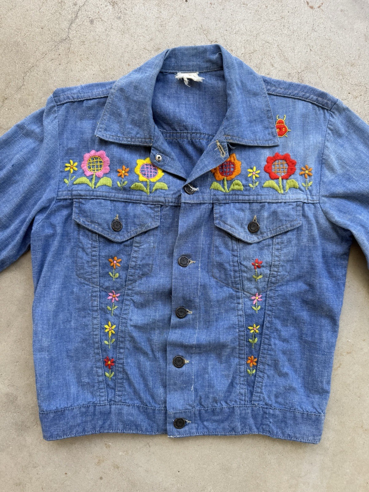 1970s Embroidered Chambray Jacket Floral Western Trucker Cotton Mexico S/M VTG