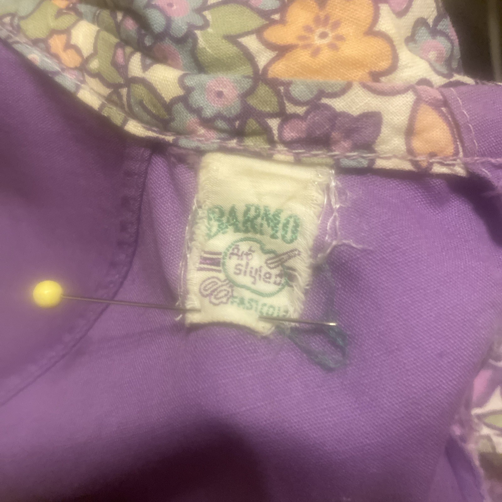 Vtg “Barmo” Art Supplies L/S Floral & Purple Smock green Buttoned Cuffs & Back