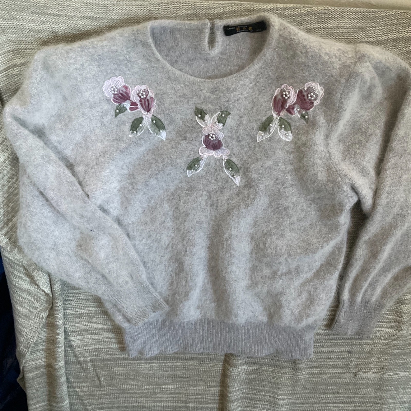 Vintage Mohair Long Sleeve Sweater Gray Grandmacore Cottagecore Pin-up Modest XL