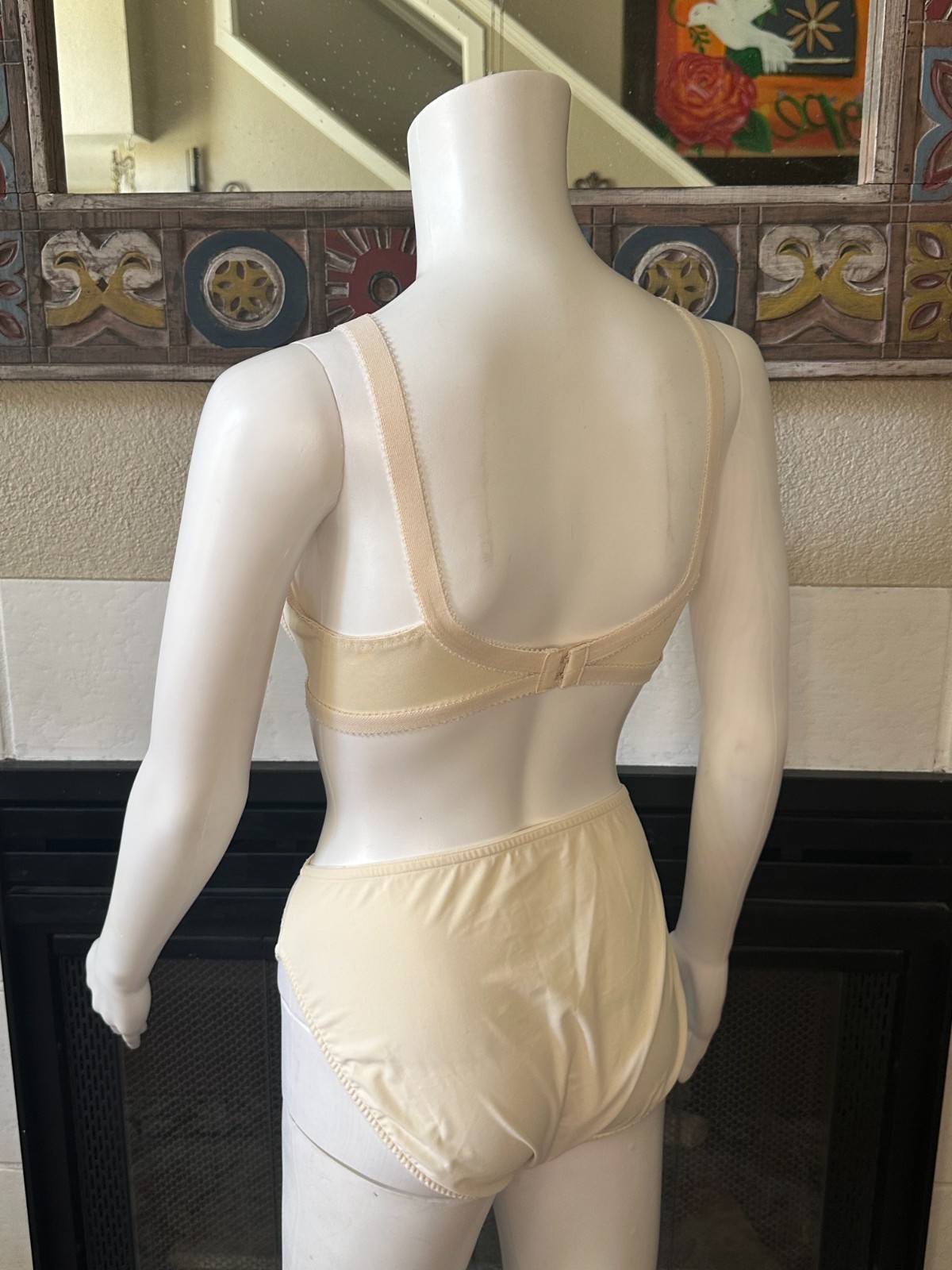 Collectible L Warner&rsquo;s Flower Charms bottoms matching braziers lingerie set