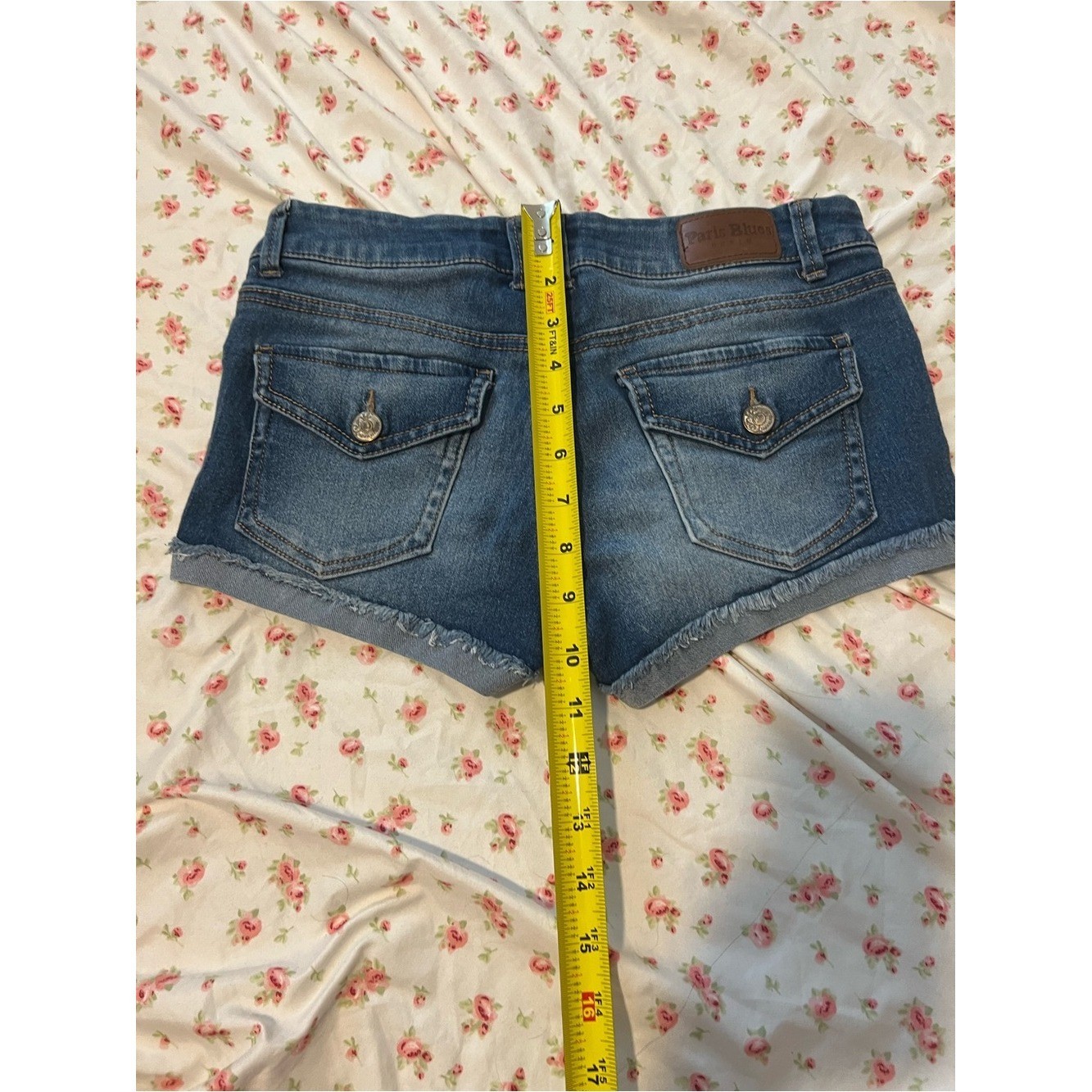 vintage paris blue low rise denim shorts with cute butt pockets