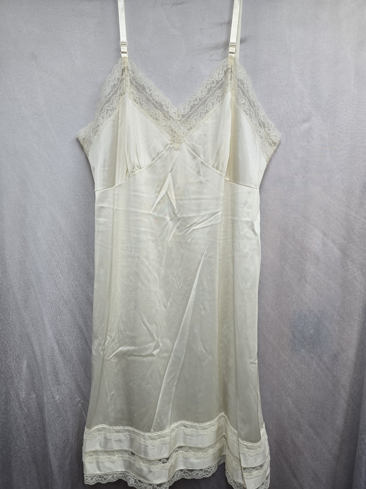 Vintage Sliperfection Candleglow Nylon Slip 44 46 42