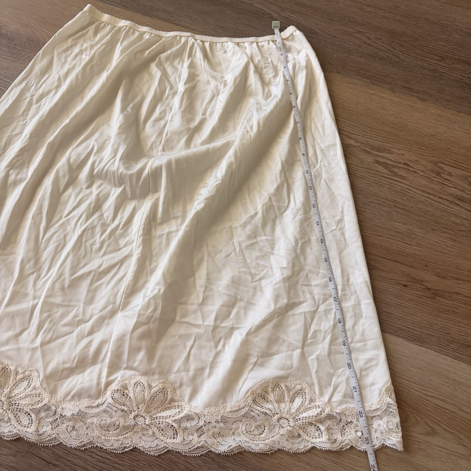 Vintage Shadowline Half Slip Womens XL 26” Ivory Nylon Lace Hem Skirt Slip
