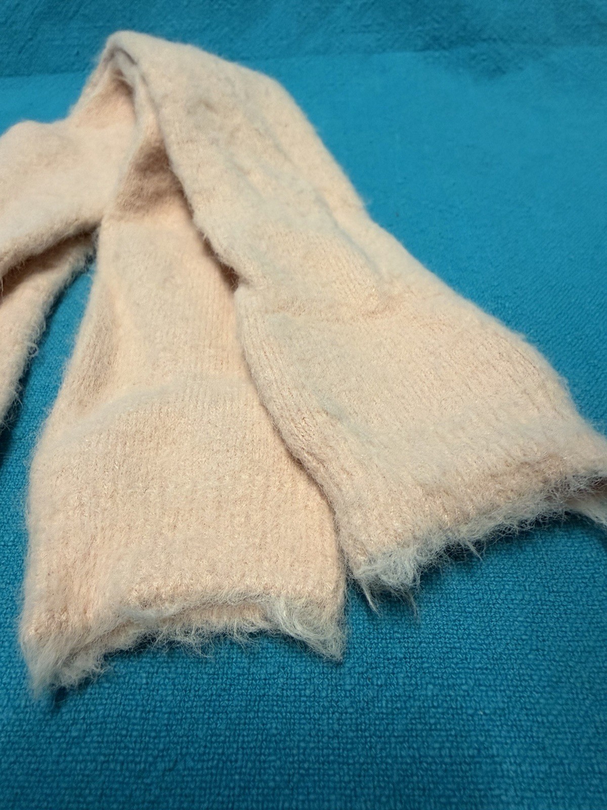 Vintage Ladies Socks Acrylic Crew Peach 8-11 23&Prime; 80&rsquo;s 90&rsquo;s NOS Fuzzy