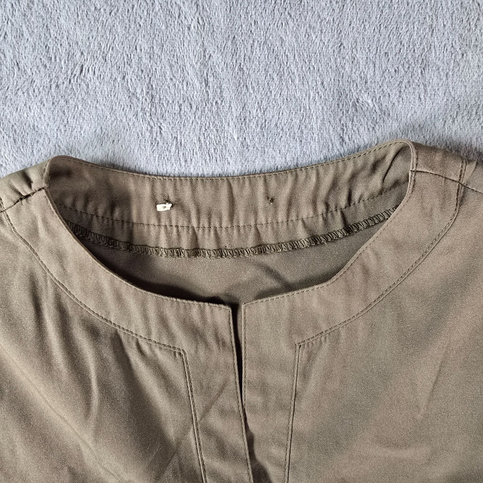 Vintage 1970s Olive Green Short Sleeve Safari Shirt Dress w/ Striped Belt (M/L)