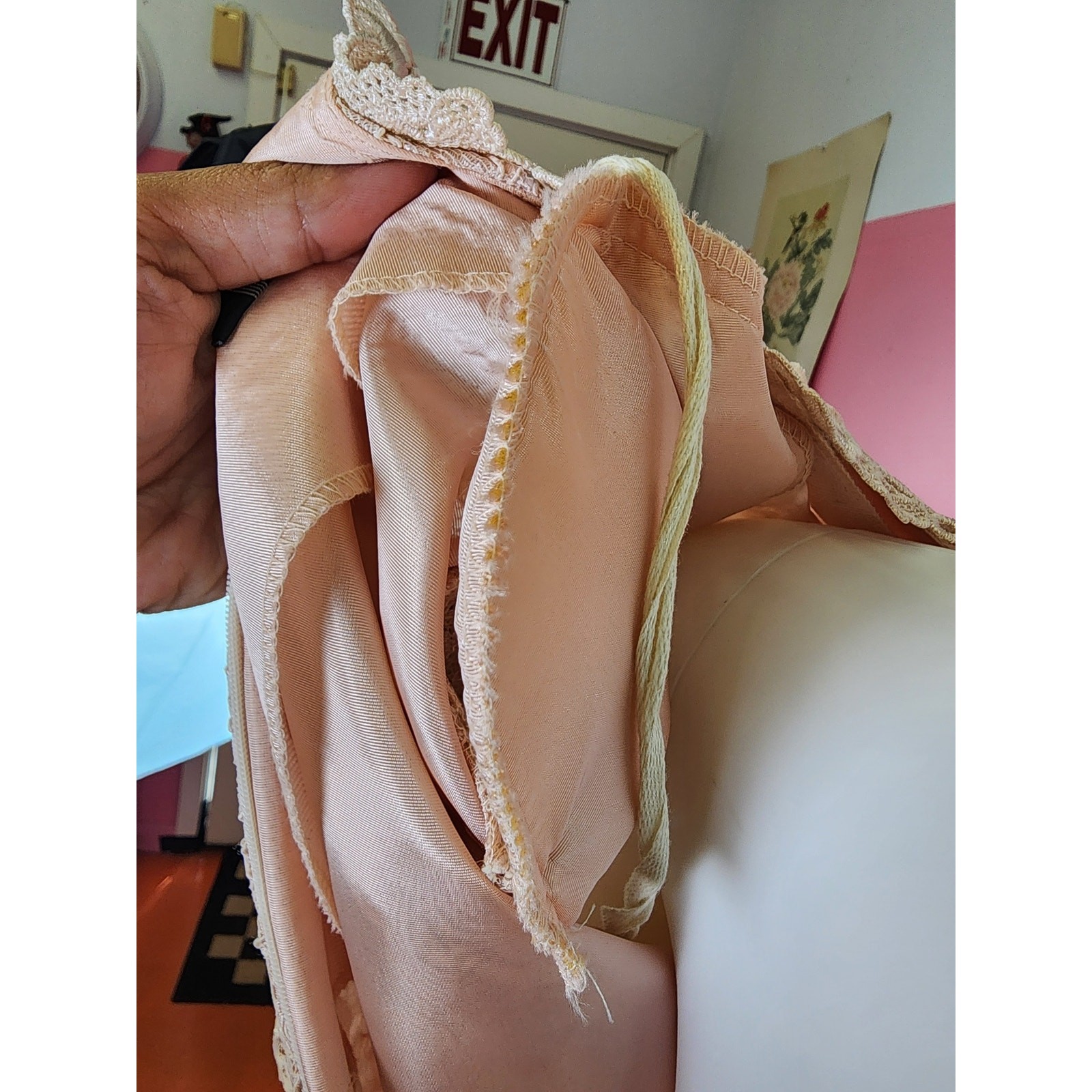 Medium to Large Vintage 1980&rsquo;s Light Peachy Pink Lace and Chiffon Belted Dress