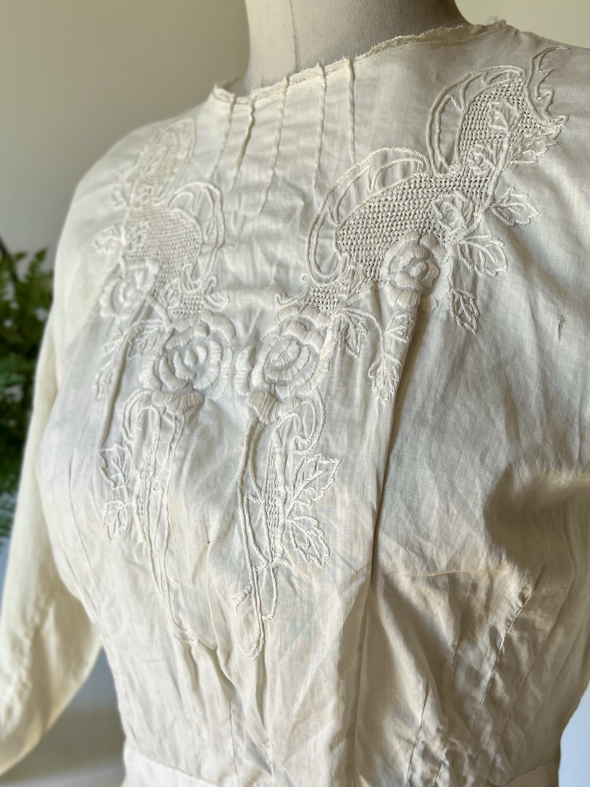 Antique Cotton Blouse Top Off White Hand Embroidered Lace Edwardian Button Back