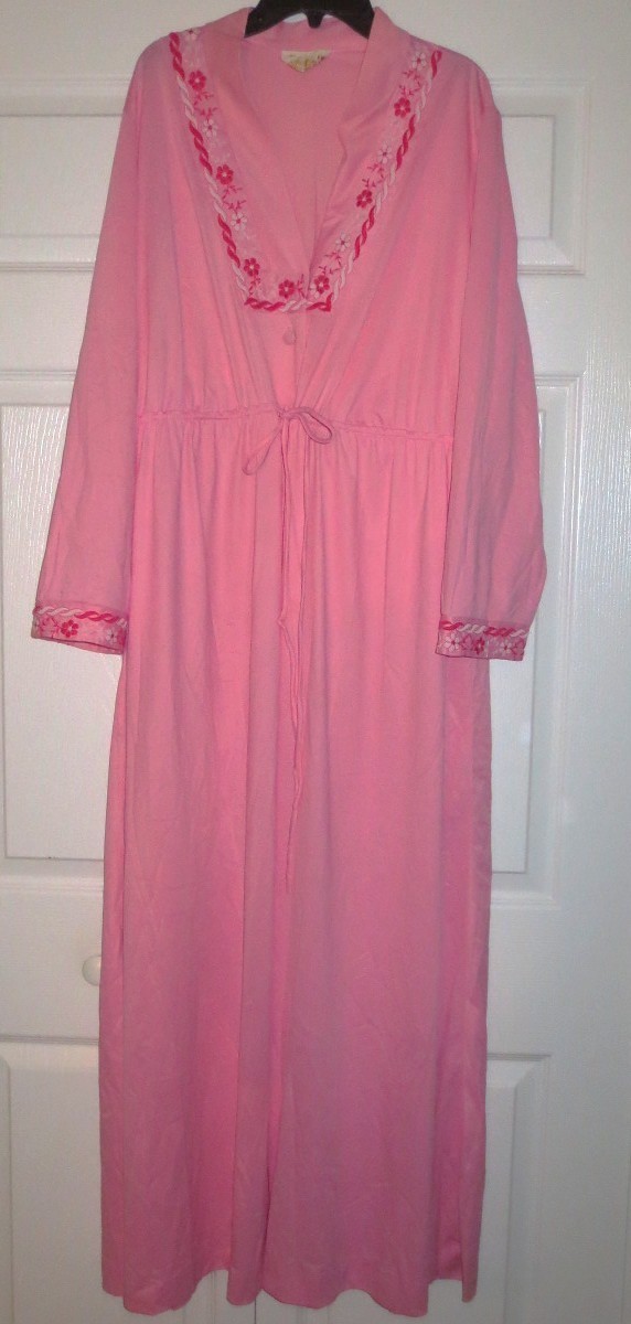 VINTAGE JC PENNEY PINK NYLON ROBE (EMPIRE-WAIST DRAWSTRING) SIZE L
