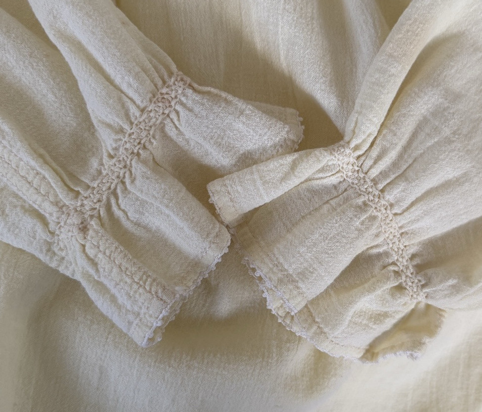 VTG Hand Fillet Crocheted & Smocked Pale Yellow Gauze Peasant Blouse Sz S/M Boho