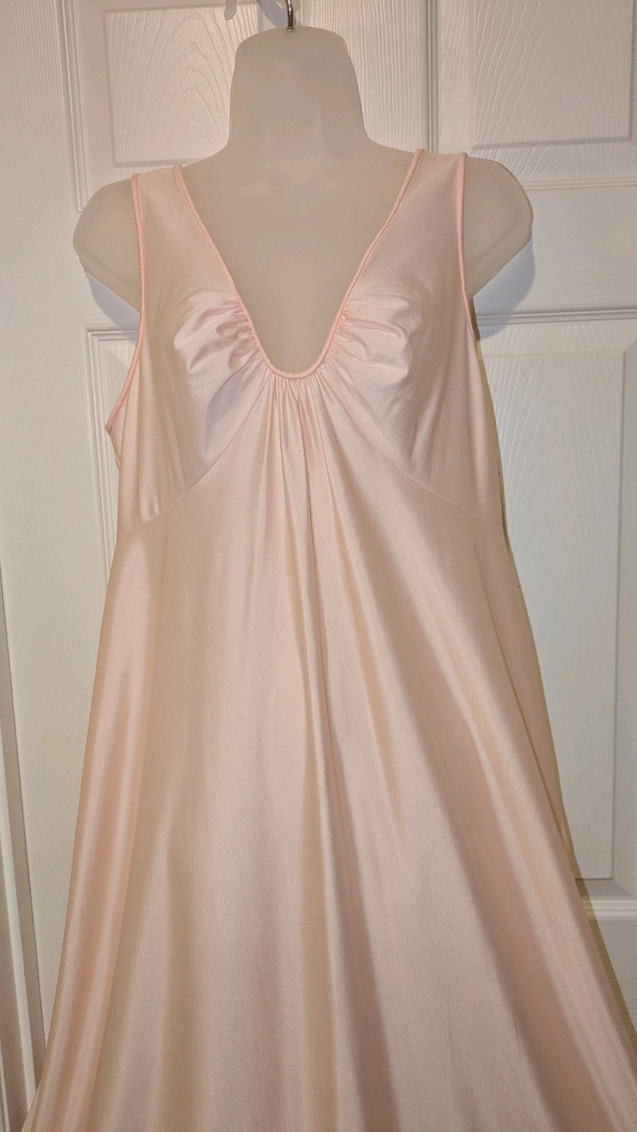 Vtg Shadowline Long Nightgown Size M Blush Pink Nylon, Spandex Fitted Bodice