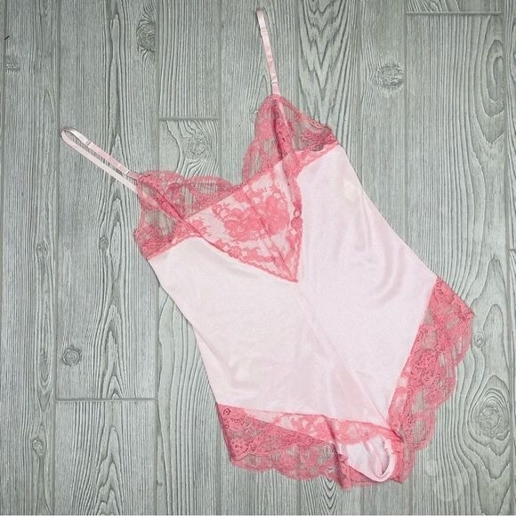 Modern Vintage Lingerie Emilio Pucci French lace embroidered pink body suit lrg