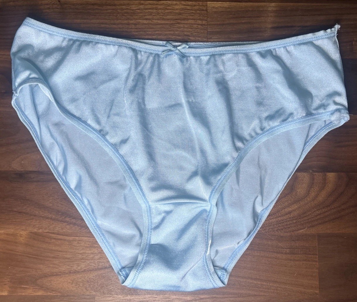 Vtg Enchanting Nylon Second Skin M Bikini Panties Baby Blue Sz 6 Shiny Bow Gloss
