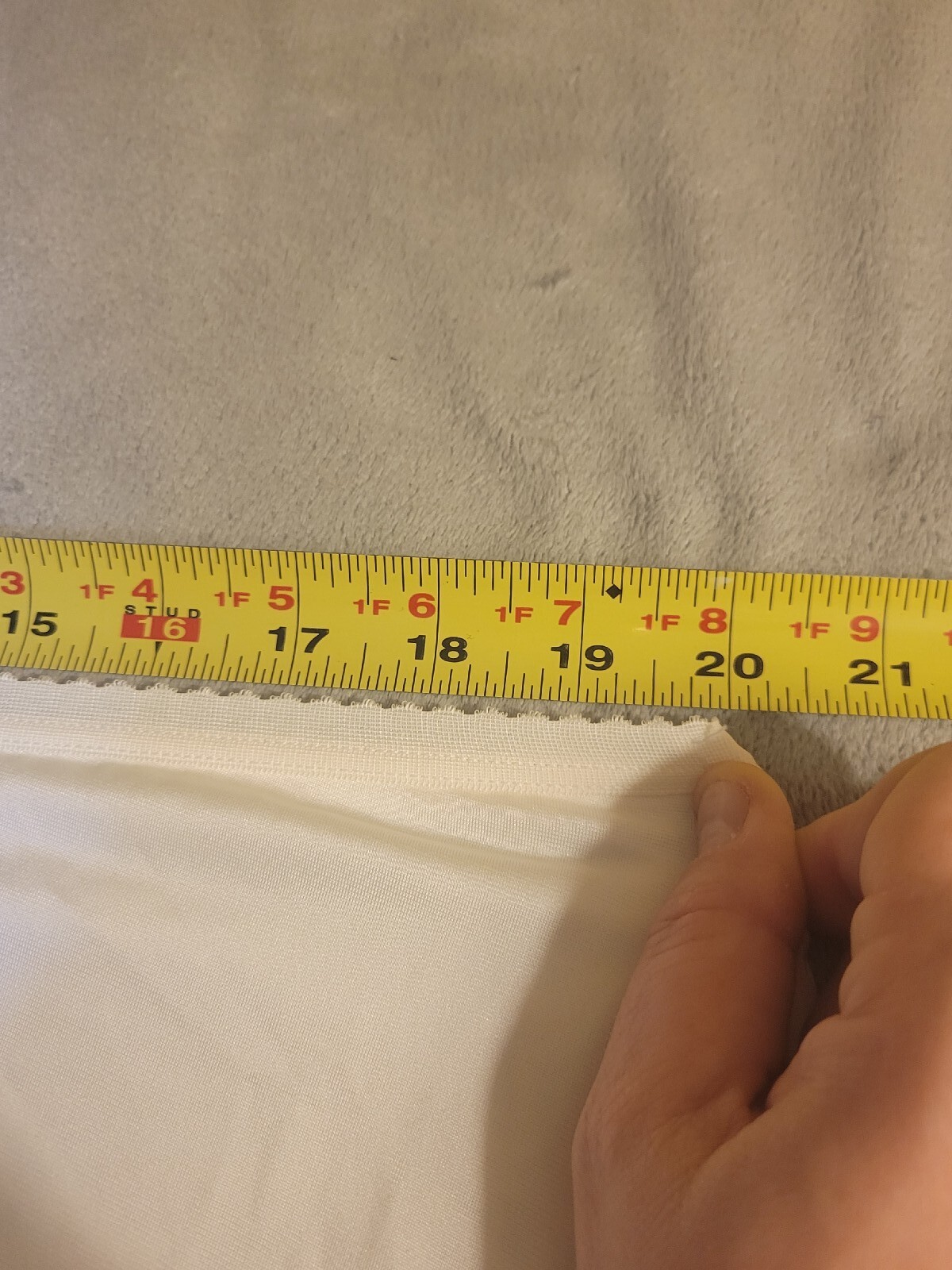 Vintage Shadow Line Off White Long Slip. Size Large. 29.5&Prime; Long