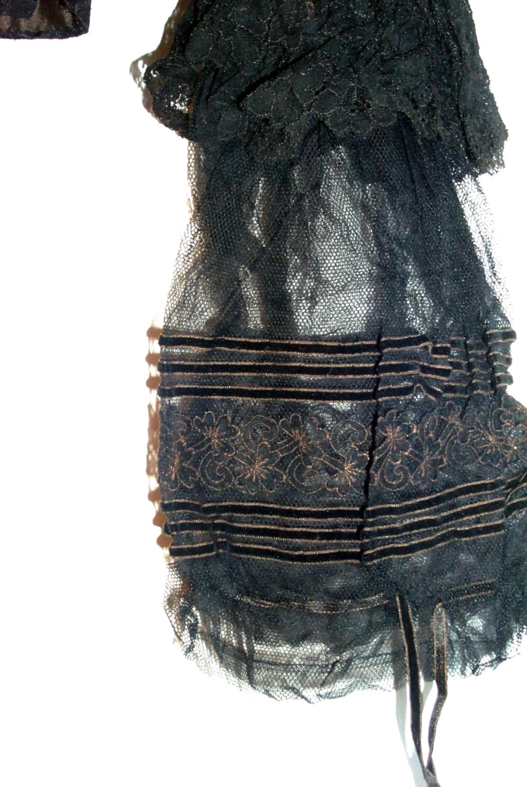 Outstanding Victorian Top Bodice completly covered with Chantilly Lace