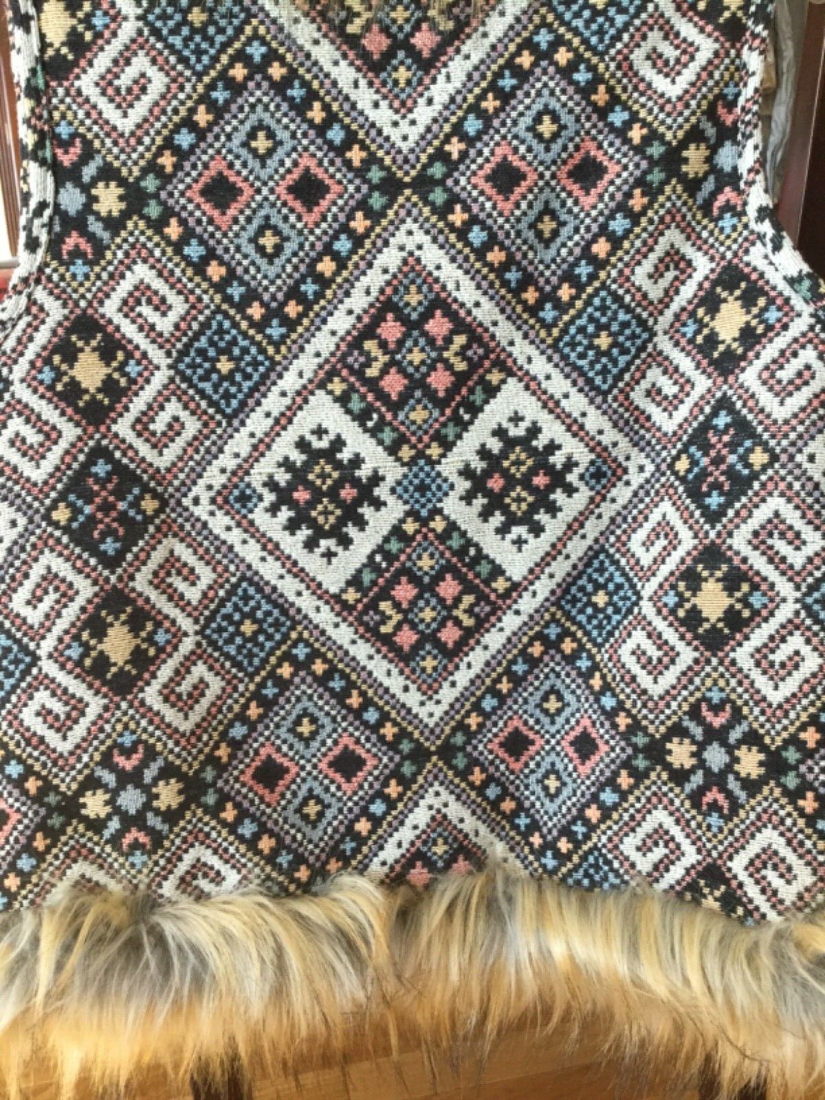 FLYING TOMATO Needlepoint Tapestry Vest Faux Fur Shearling Trim~BOHO~Cowgirl M