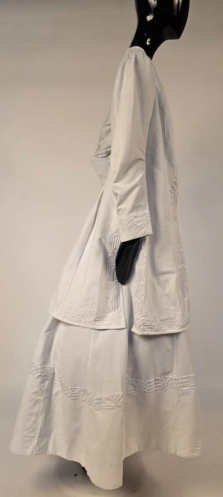 ANTIQUE EDWARDIAN 2 PC WHITE WALKING SUIT W SOUTACHE DETAILING