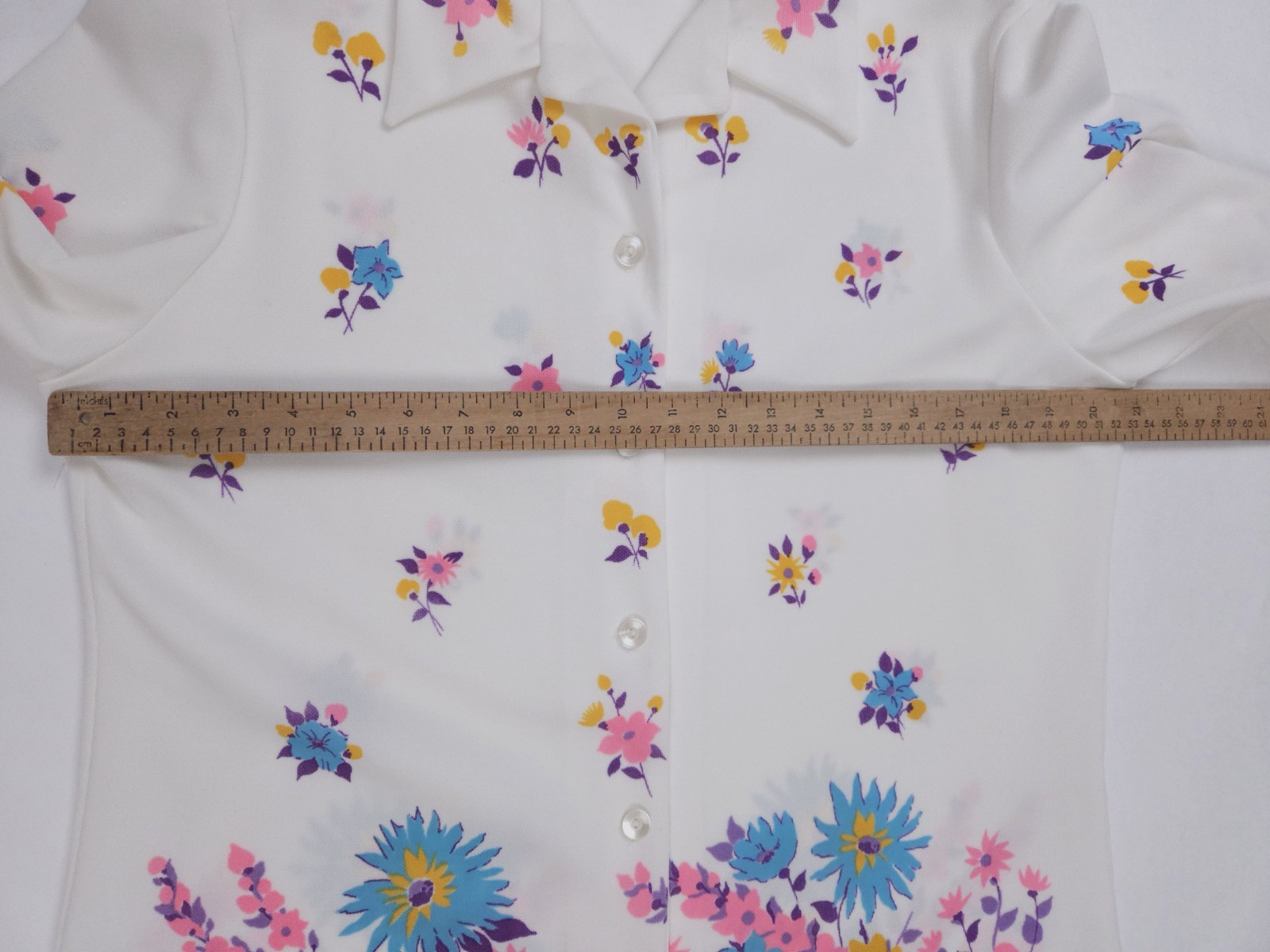 Smartique Vintage 1960s Double Knit Polyester Point Collar Top Mod Medium