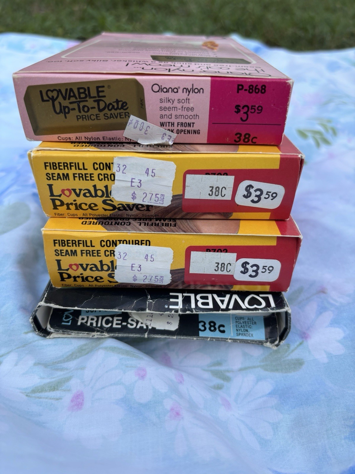 Lot of 4 Vintage 1970s Lovable Bras NIB Deadstock 38C Price Saver Qiana Nylon