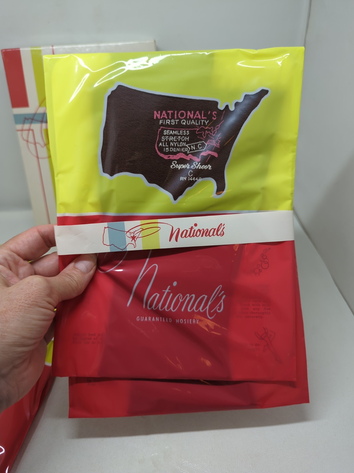 7 Pair Vintage Nylons National&rsquo;s Hosiery 3 Shades Size C Super Sheer Orig Box