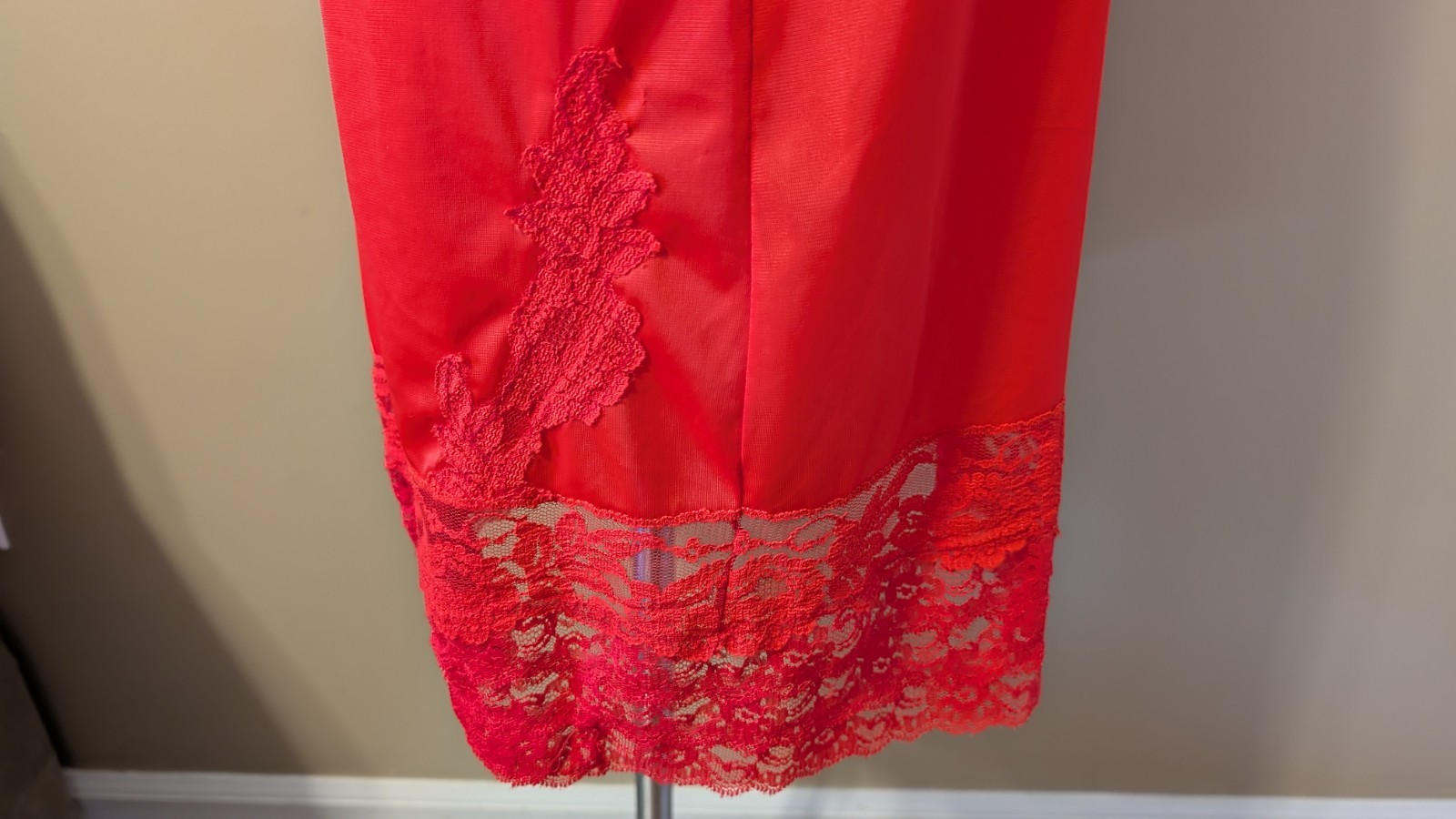 Vtg Nancy King RED Nylon/Lace Full Slip/Dress Privacy Panel Adj Straps Size 36